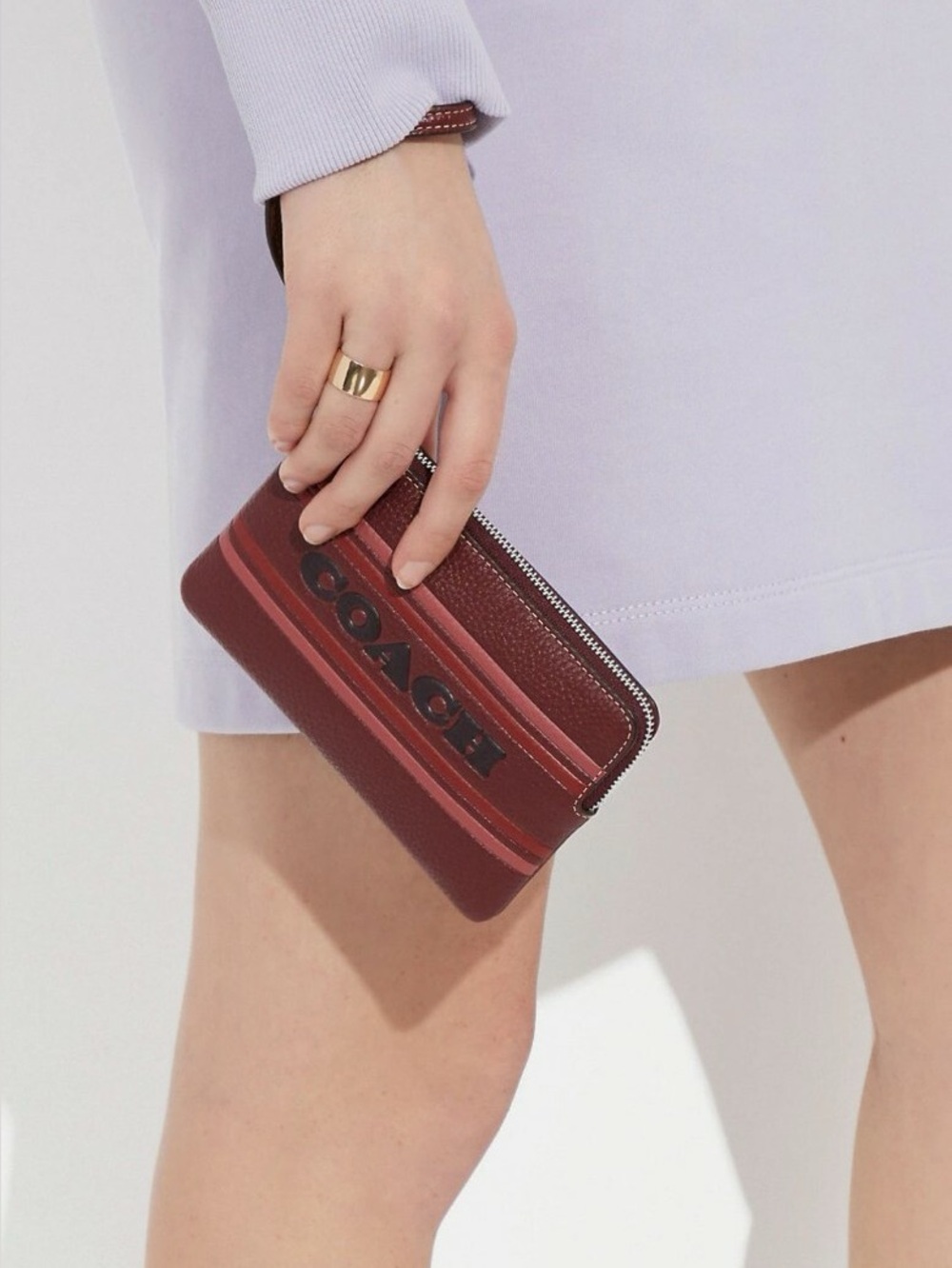 NWOT COACH Corner Zip Wristlet in Maroon